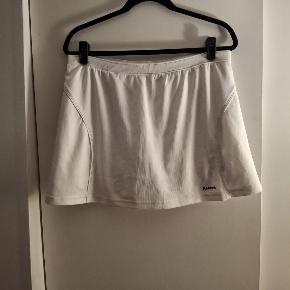 Reebok Women's White Athletic Skorts